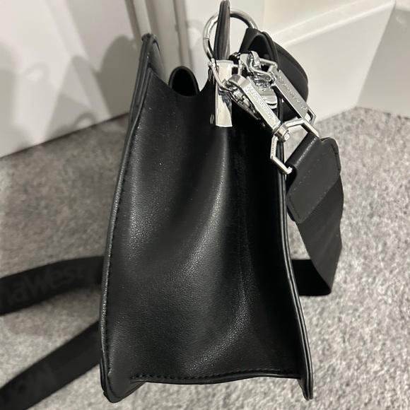 Montana West Black Quilted Crossbody Bag - Picture 7 of 9